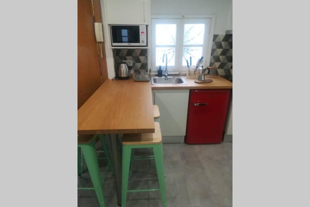 M3 Terrace. Cool Apartment 15 Min Center By Metro Esplugues de Llobregat Εξωτερικό φωτογραφία